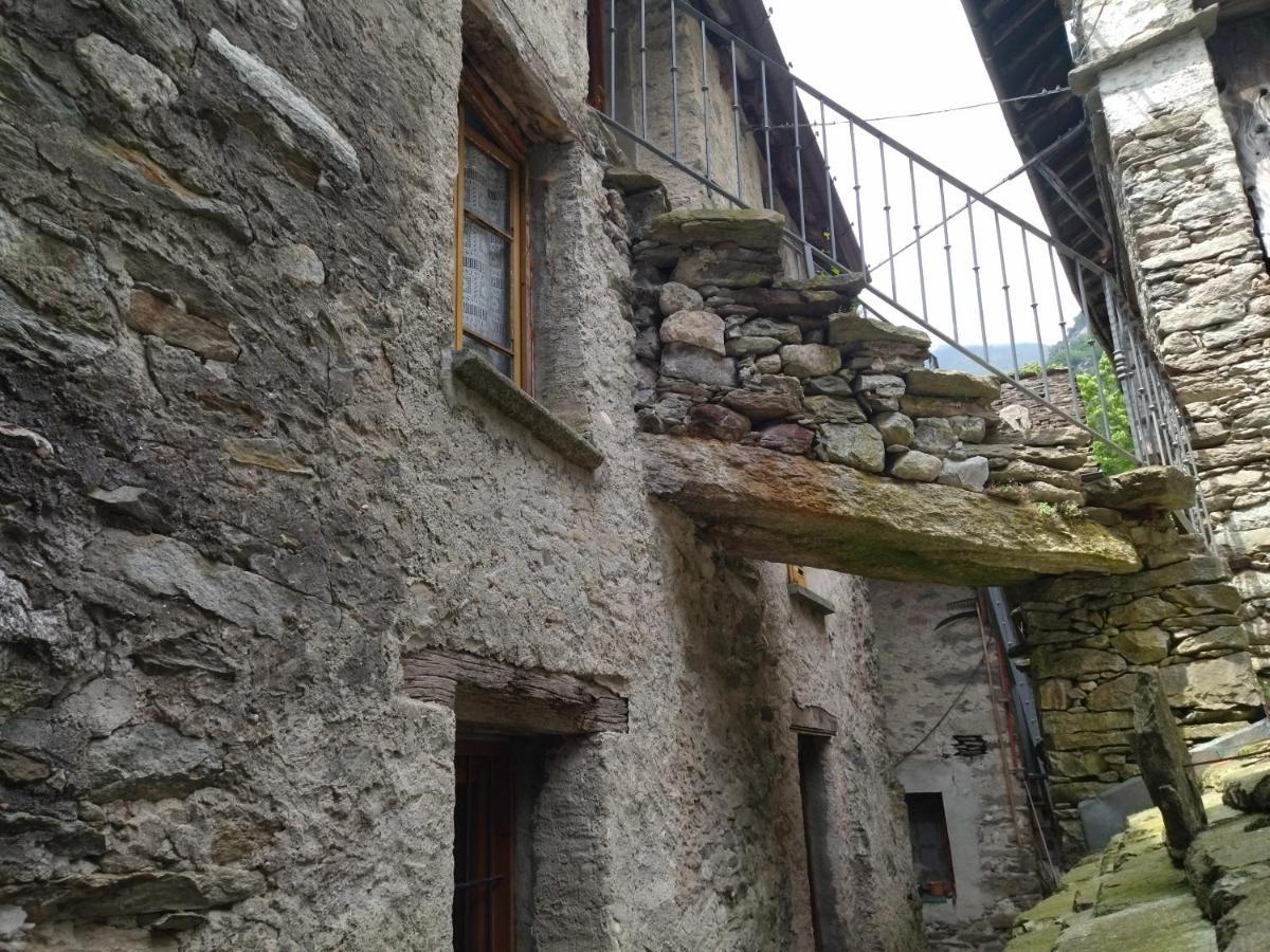 Il Fiume Di Fianco. Appartamento Alta Valsesia Mollia 外观 照片